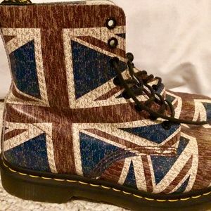 Dr. Marten Combat Boots